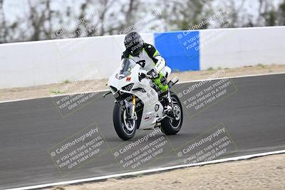 media/Apr-18-2025-TrackDaz (Fri) [[45f5874c44]]/A Group/Session 3 (Turn 6 - Outside)/